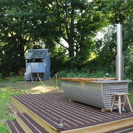 Shepherd'S Delight - Shepherd'S Hut With Hot Tub * South Stainley